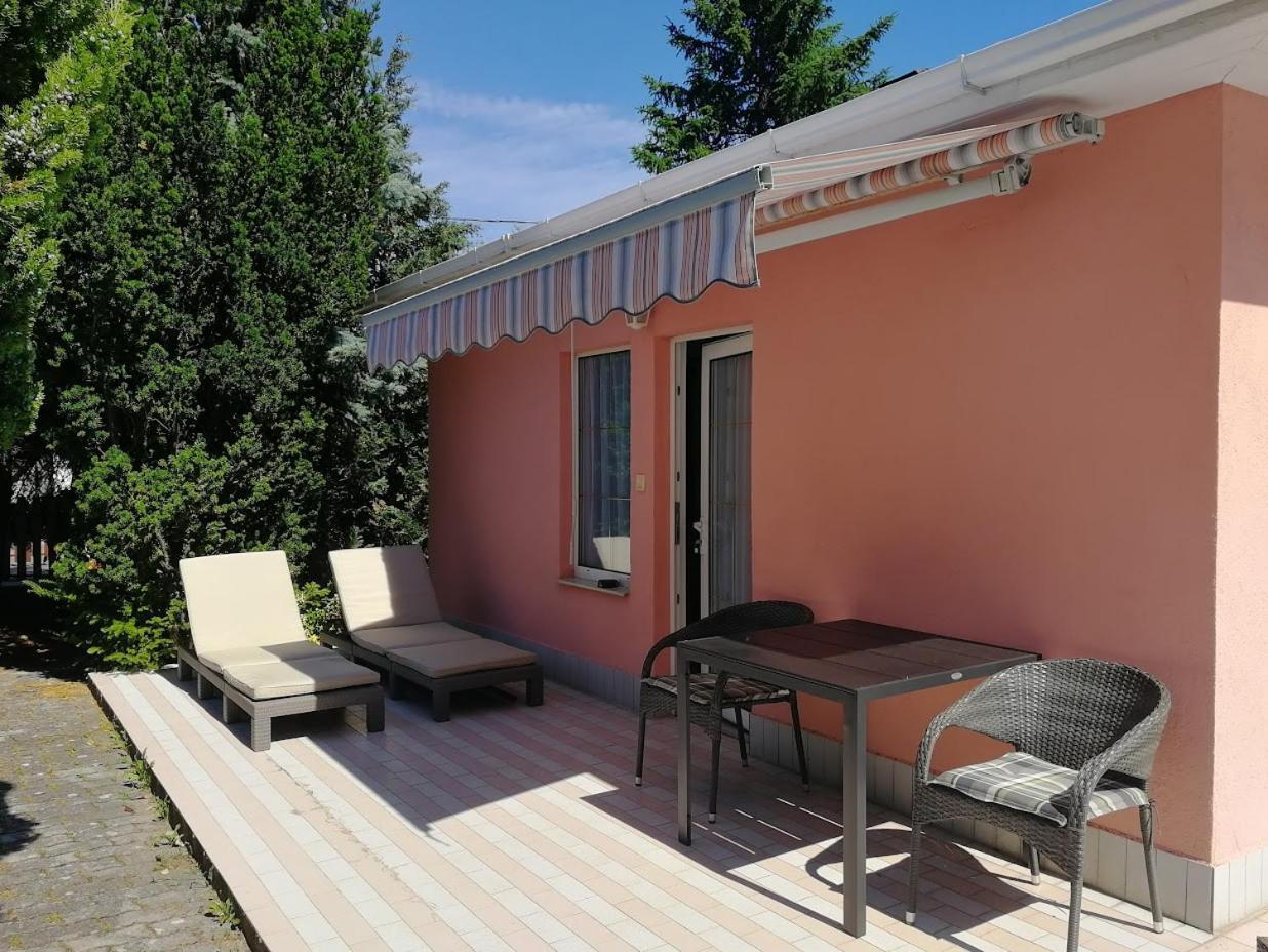 Fészek Apartmanház Vonyarcvashegy Exterior foto